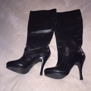 💯💯💯BCBG 4inch Heeled Leather Boots -Black!
